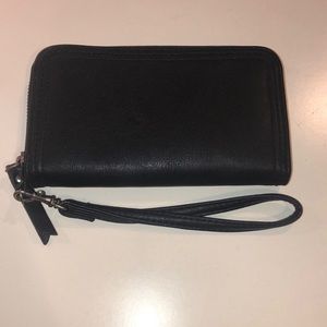 Universal Thread Black wallet